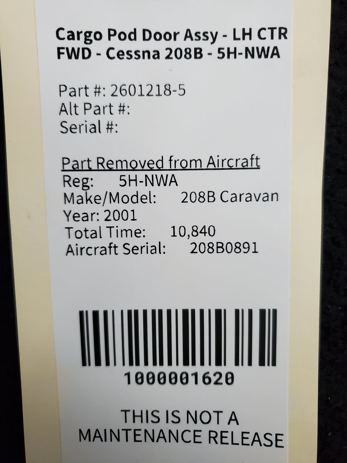 Cargo Pod Door Assy - CTR FWD - Cessna 208B - 5H-NWA