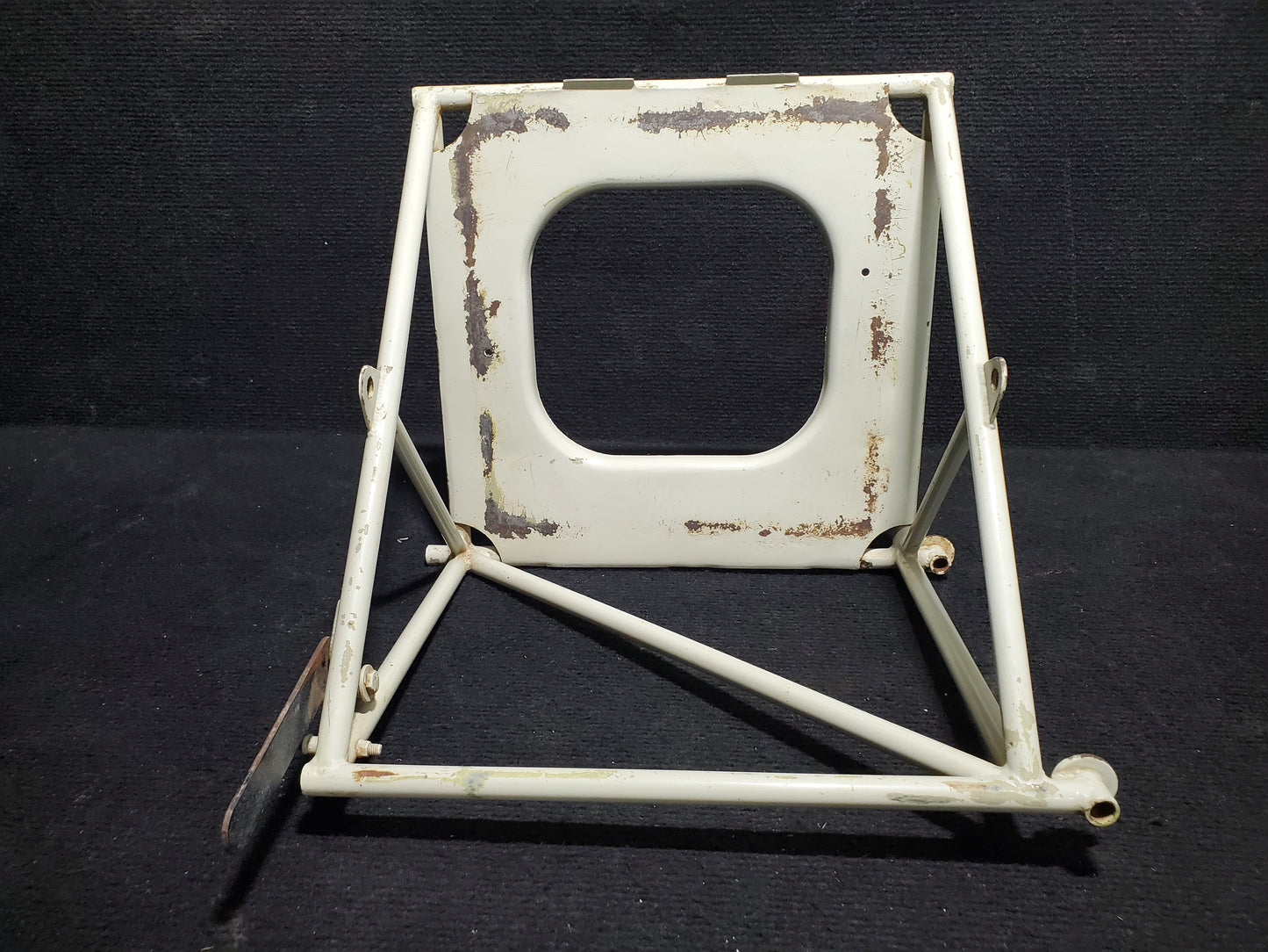 Battery Box Support - Cessna - 5Y-ZBW