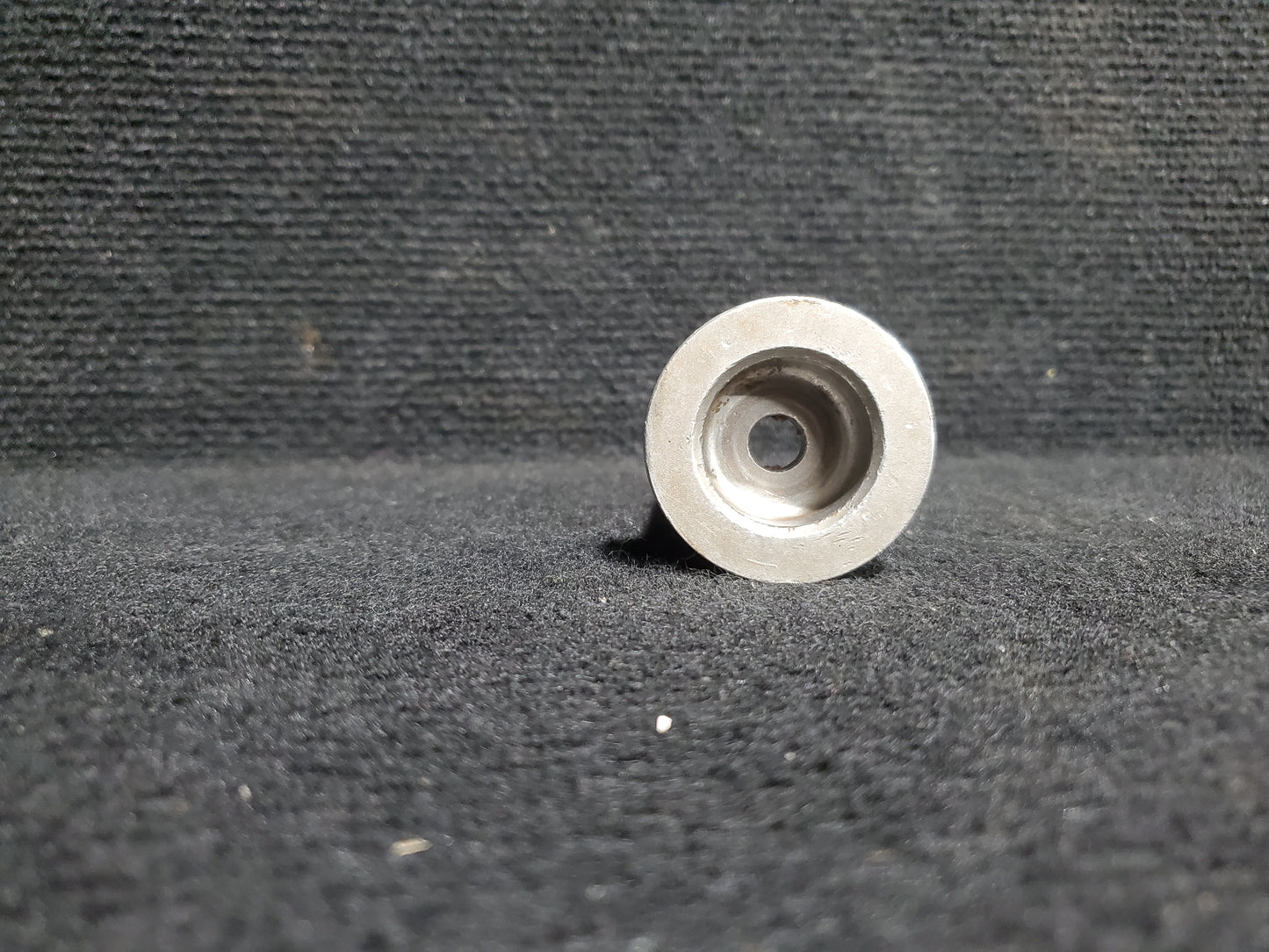Bucket-Axle Bolt-Nose Gear Wheel & Tire Assy Attach FSO Cessna 5Y-MME