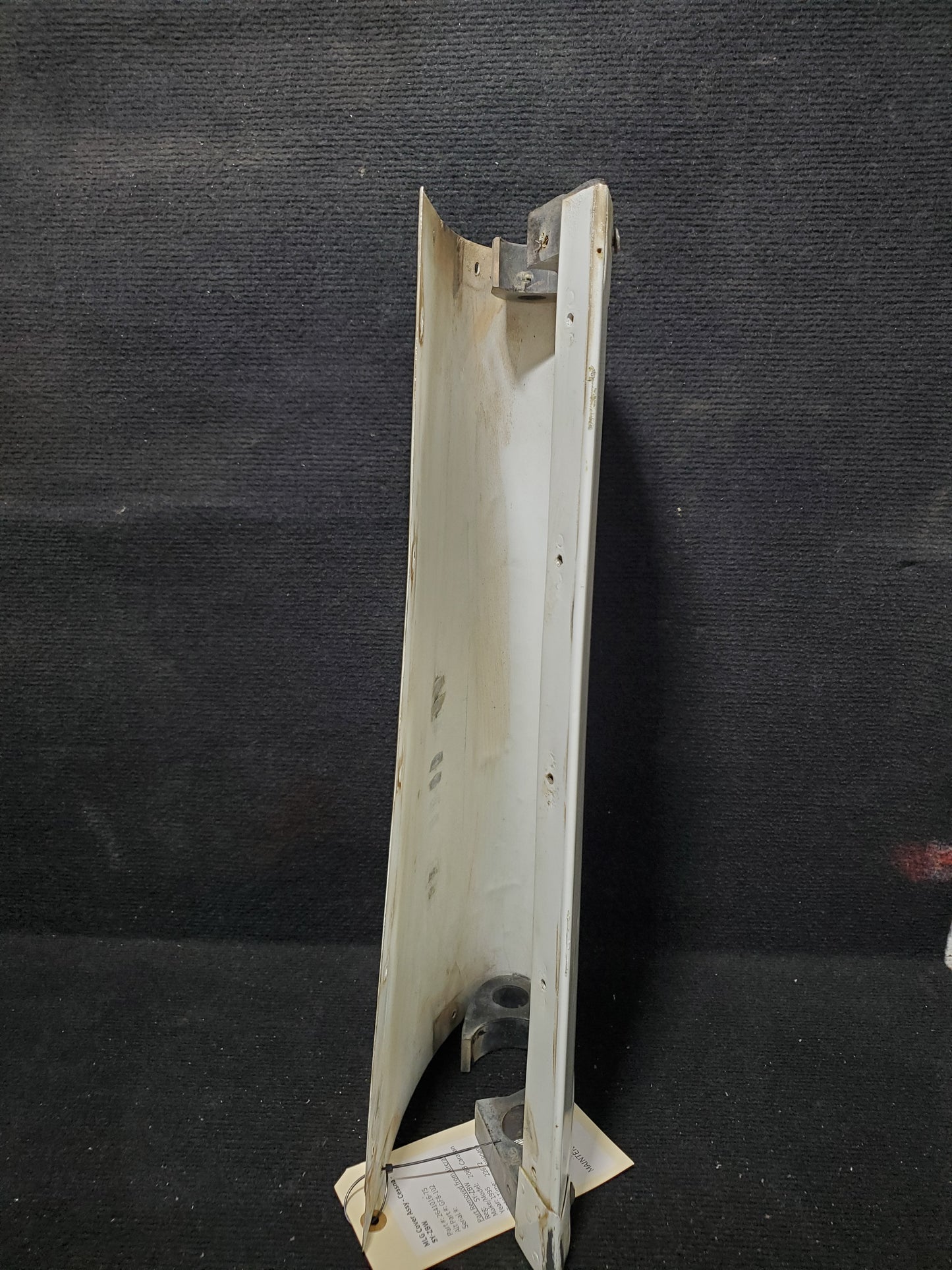 MLG Cover Assy - LH - Cessna - 5Y-ZBW