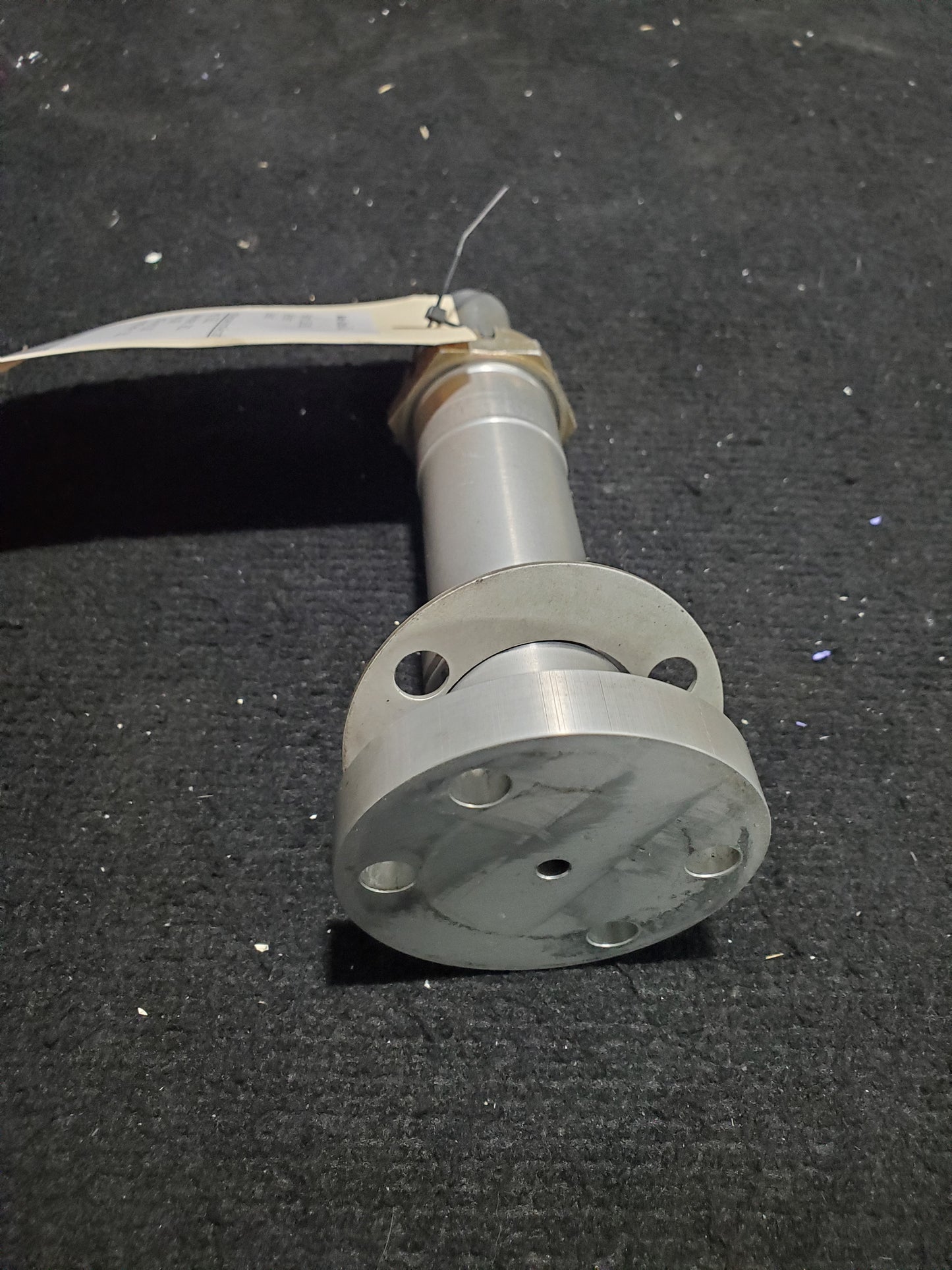 Axle - Cirrus - C-GDJL