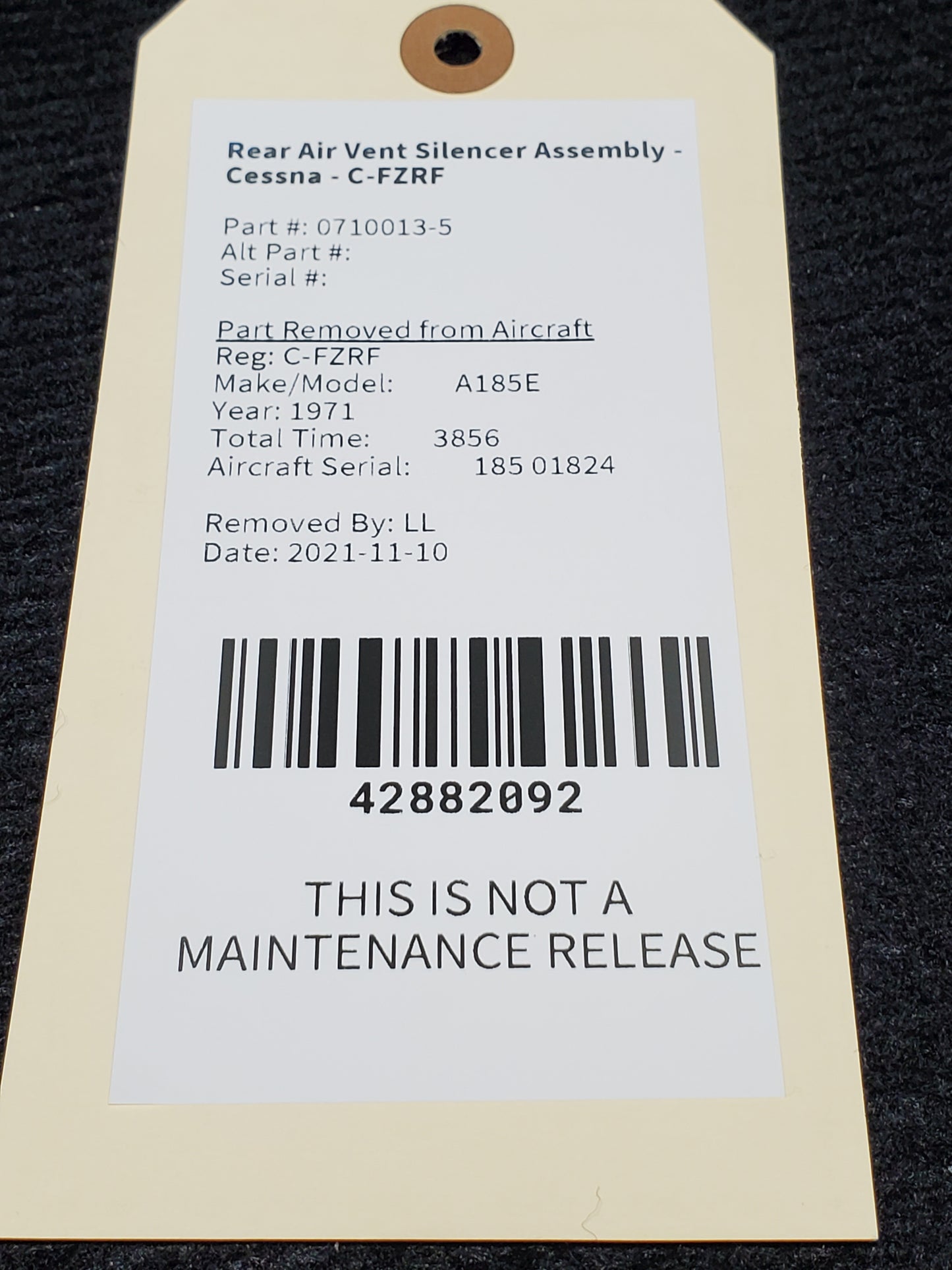 Rear Air Vent Silencer Assembly - Cessna - C-FZRF