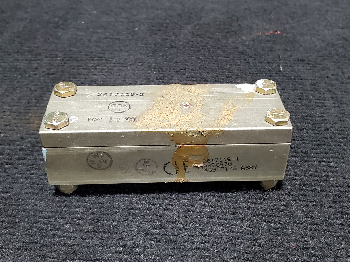 Bolt Guide Cover Assy - Cessna - OO-SEX