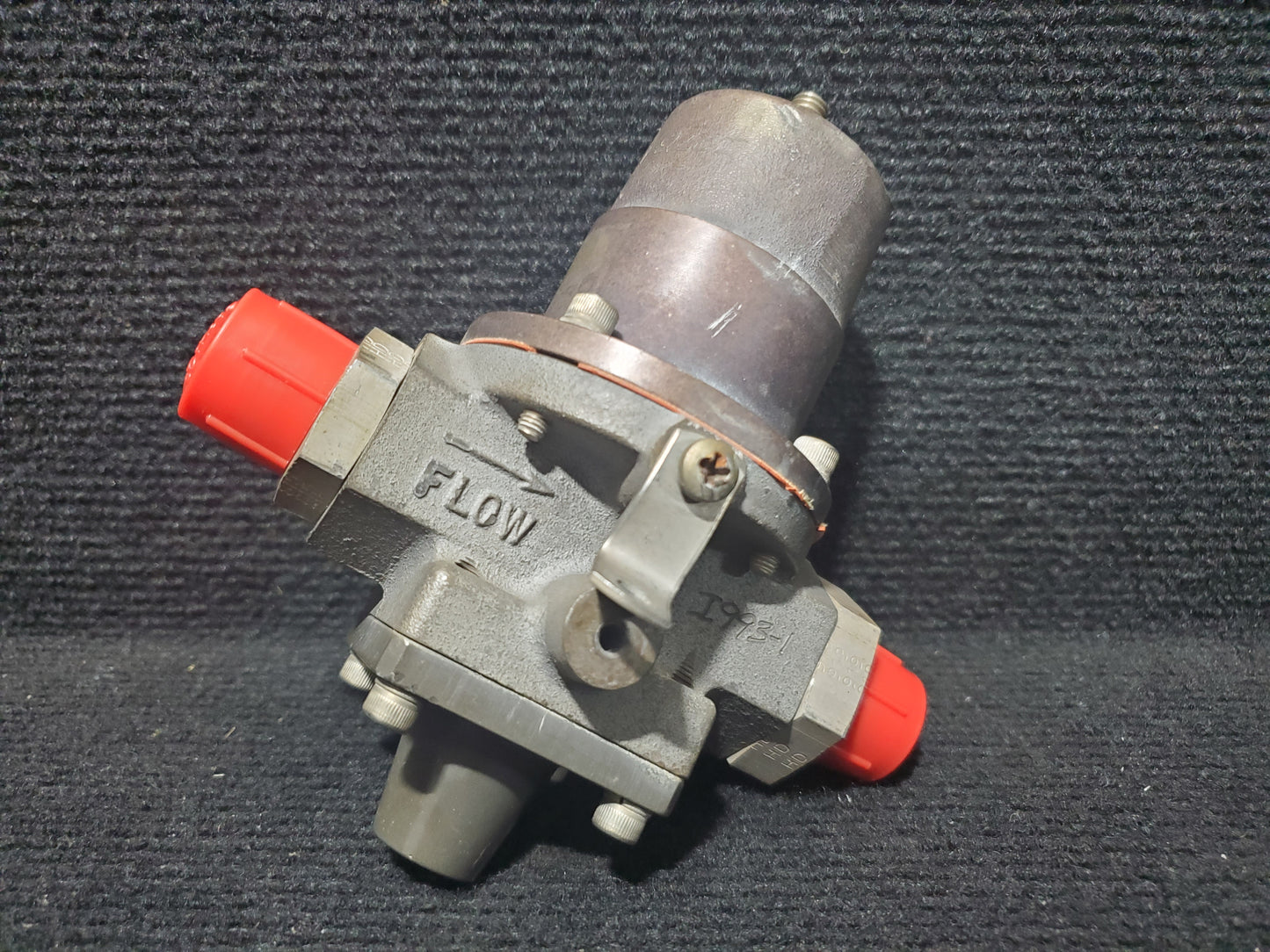 Pressure Regulator - Cessna - 5Y-ZBW