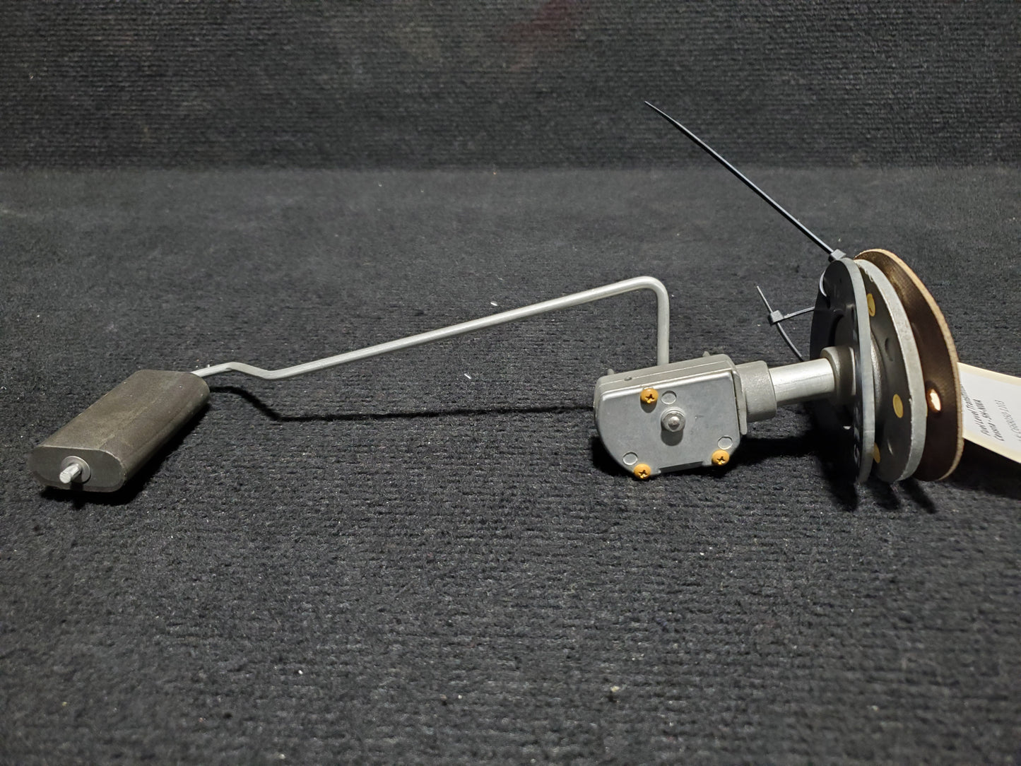 Fuel Level Transmitter INBD - Cessna - 5H-NWA