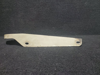 Bracket - Oil Cooler Mounting Lower - Cessna - 5Y-ZBW