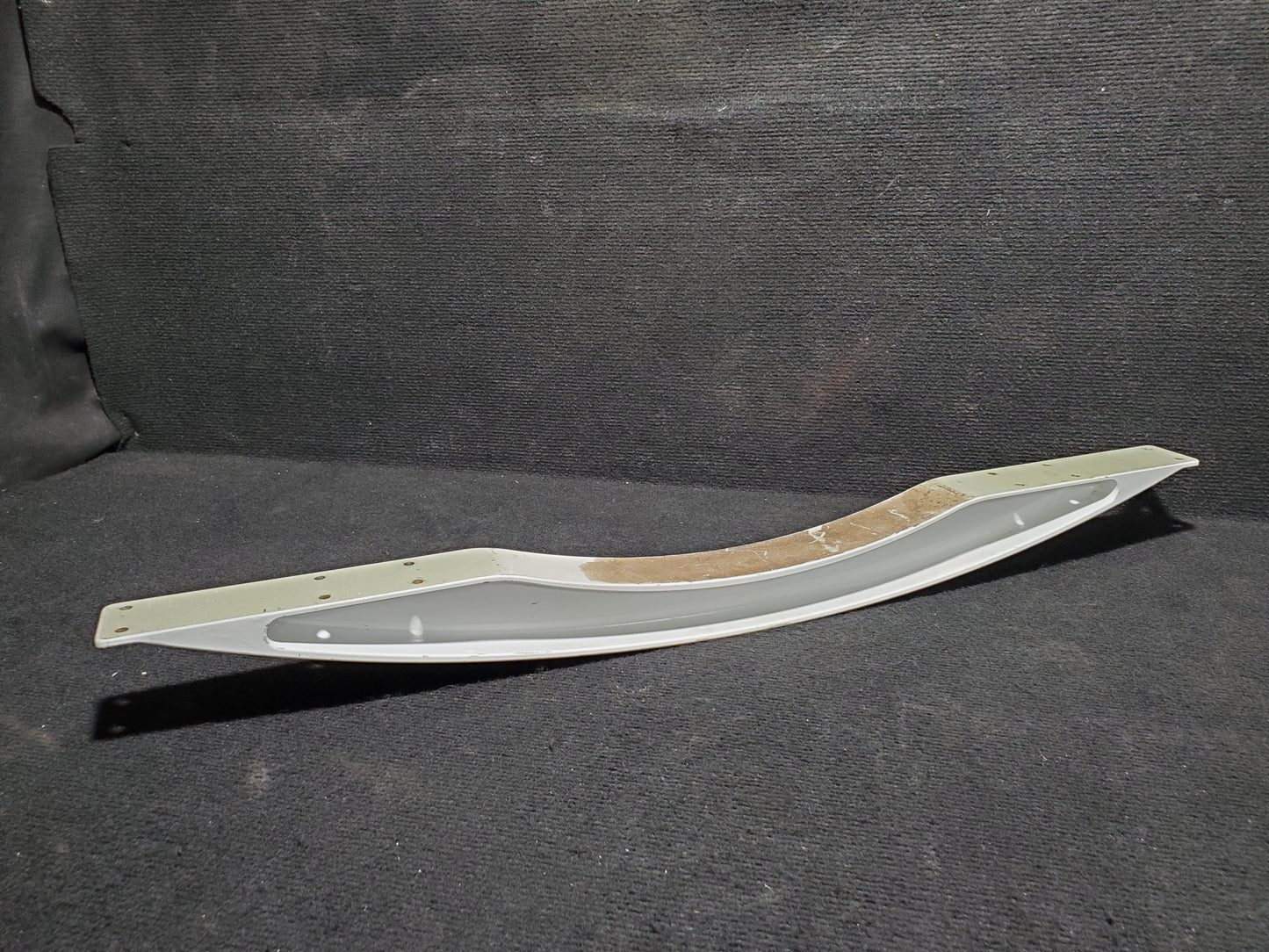 MLG Bay Stiffener - Cessna - 5Y-BUC