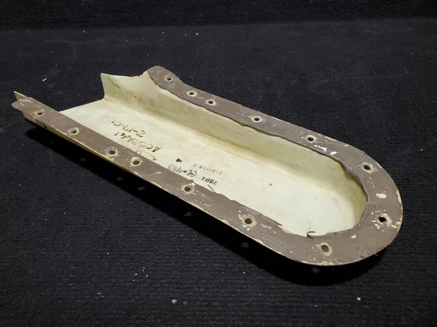 Fuel Drain Cover - Cessna - 5H-NWA