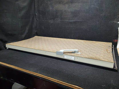 Cargo Door Assy - Lower - Cessna 208B Caravan - 5Y-MME
