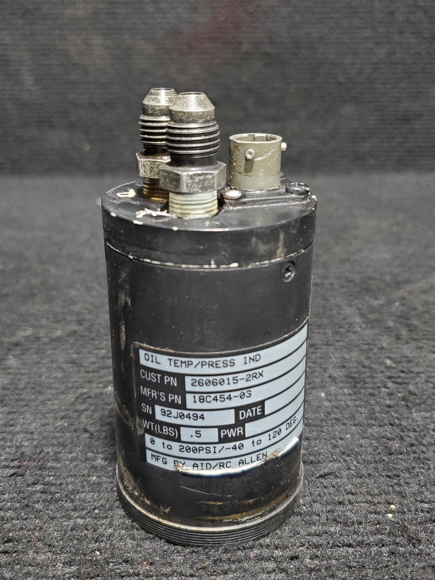 Oil Temp / Oil Pressure Indicator - Cessna - 5Y-ZBW