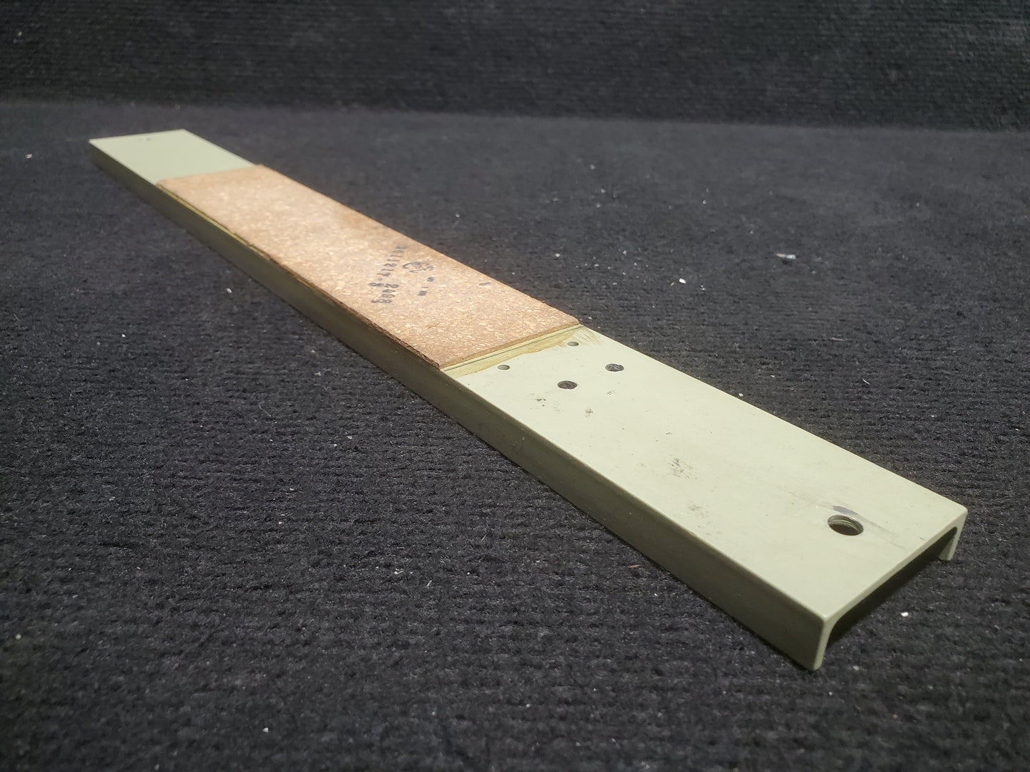 Fuel Reservoir Support Assy - Cessna - OO-SEX