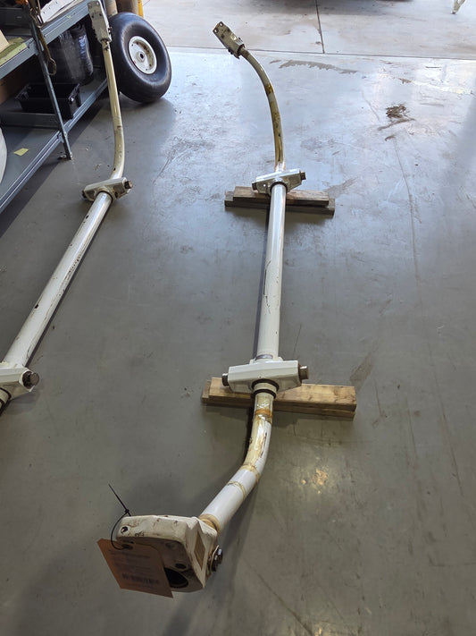 Main Landing Gear Assembly - Cessna 208B Caravan - 5Y-ZBW