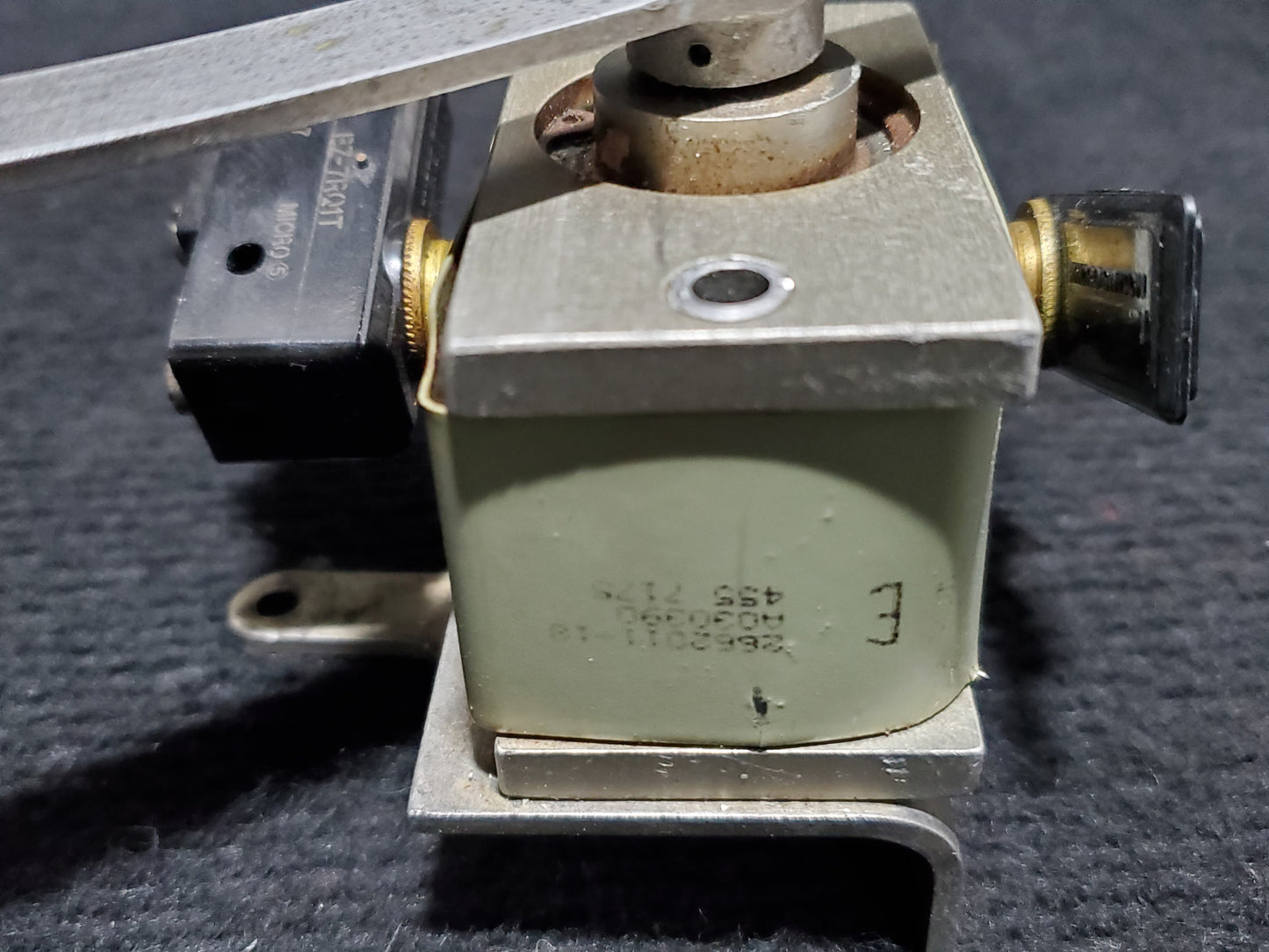 Flap Actuator Switch Assy - Cessna - OO-SEX