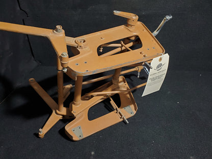 Seat Bottom/Pedestal Assembly - Pilot - Infinitely Adjustable - Cessna - 5H-MRN