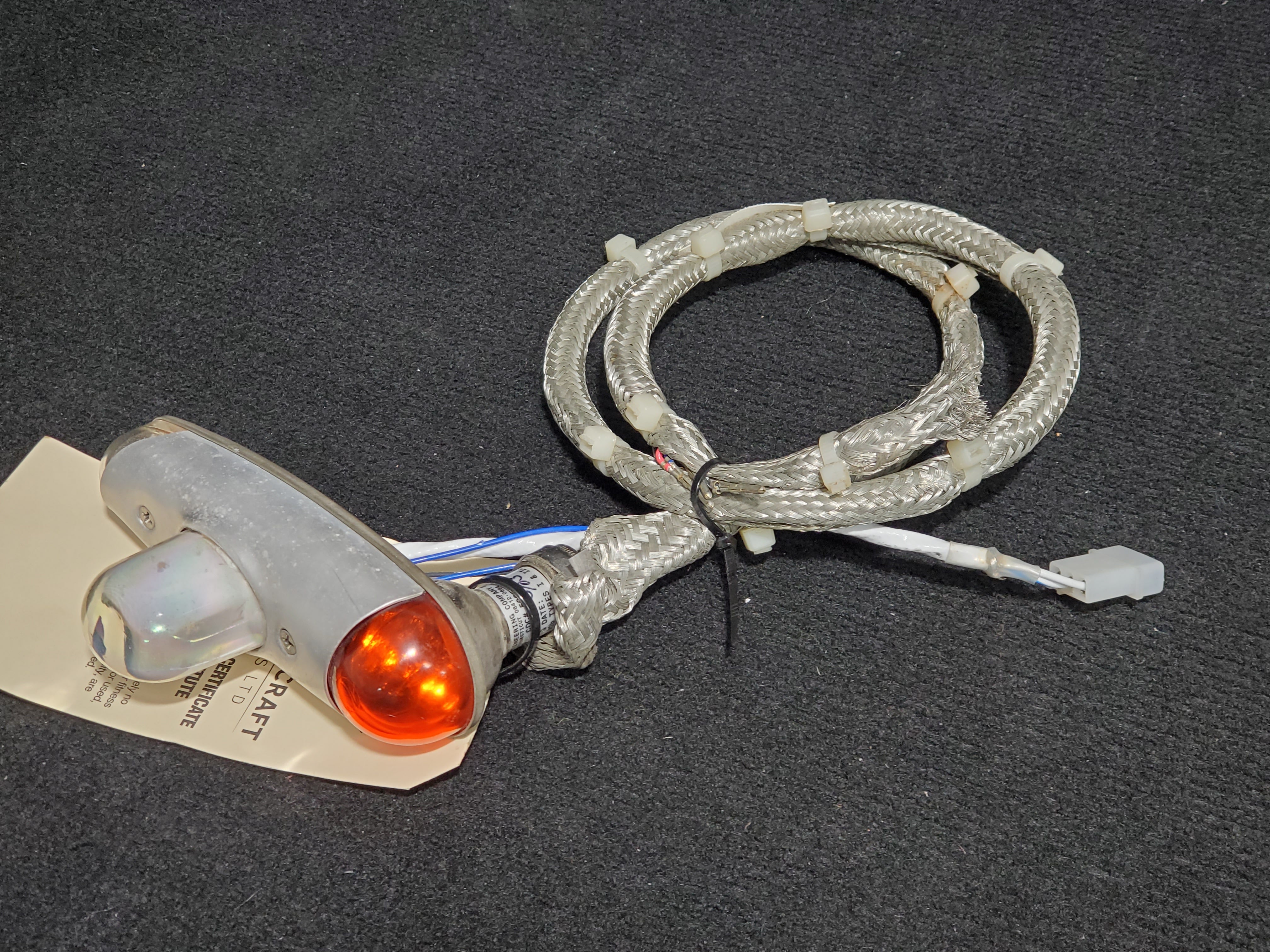 Anti-Collision Light Assy - LH - Whelen - C-GDJL – Global Aircraft