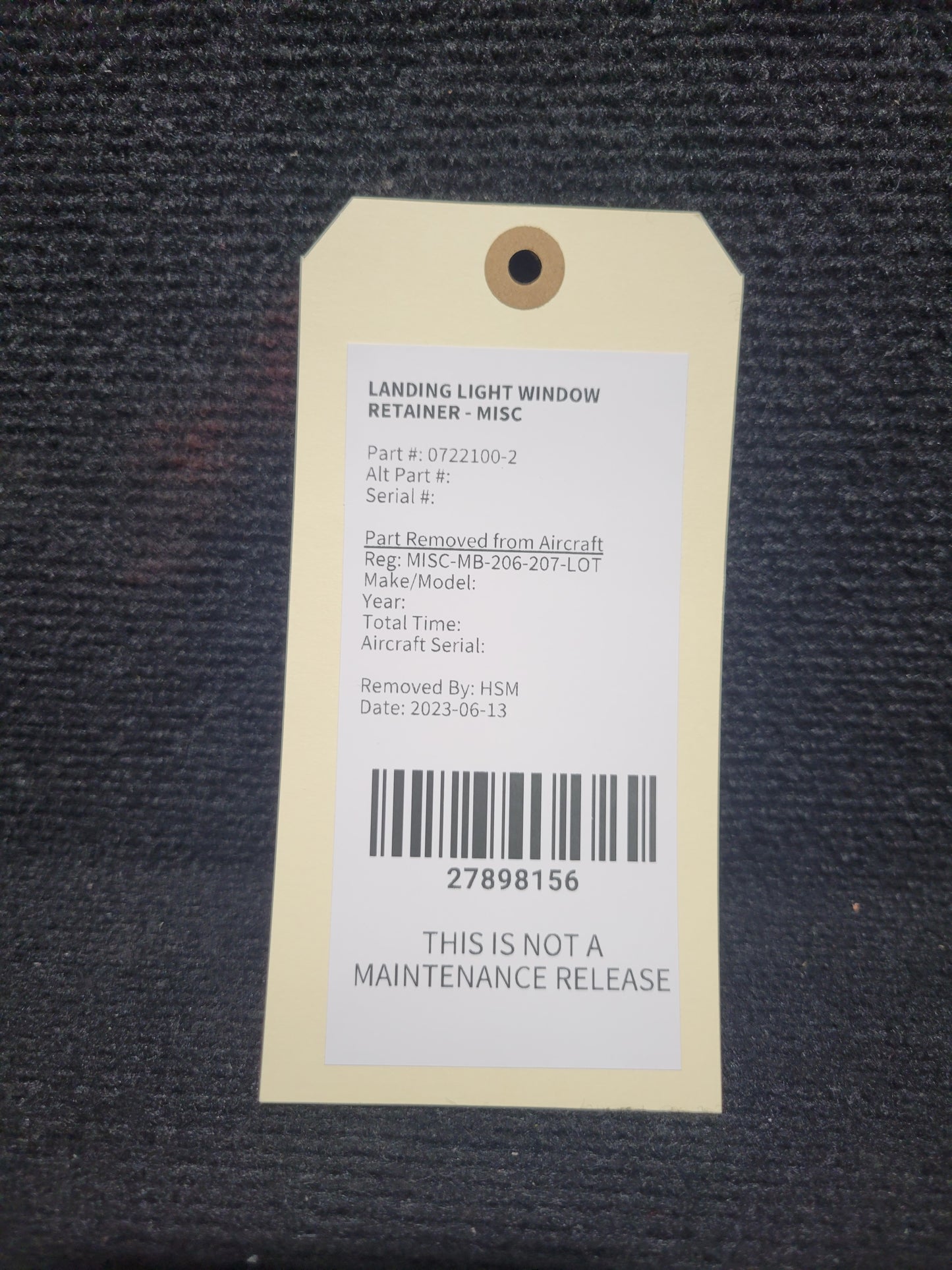 LANDING LIGHT WINDOW RETAINER - MISC