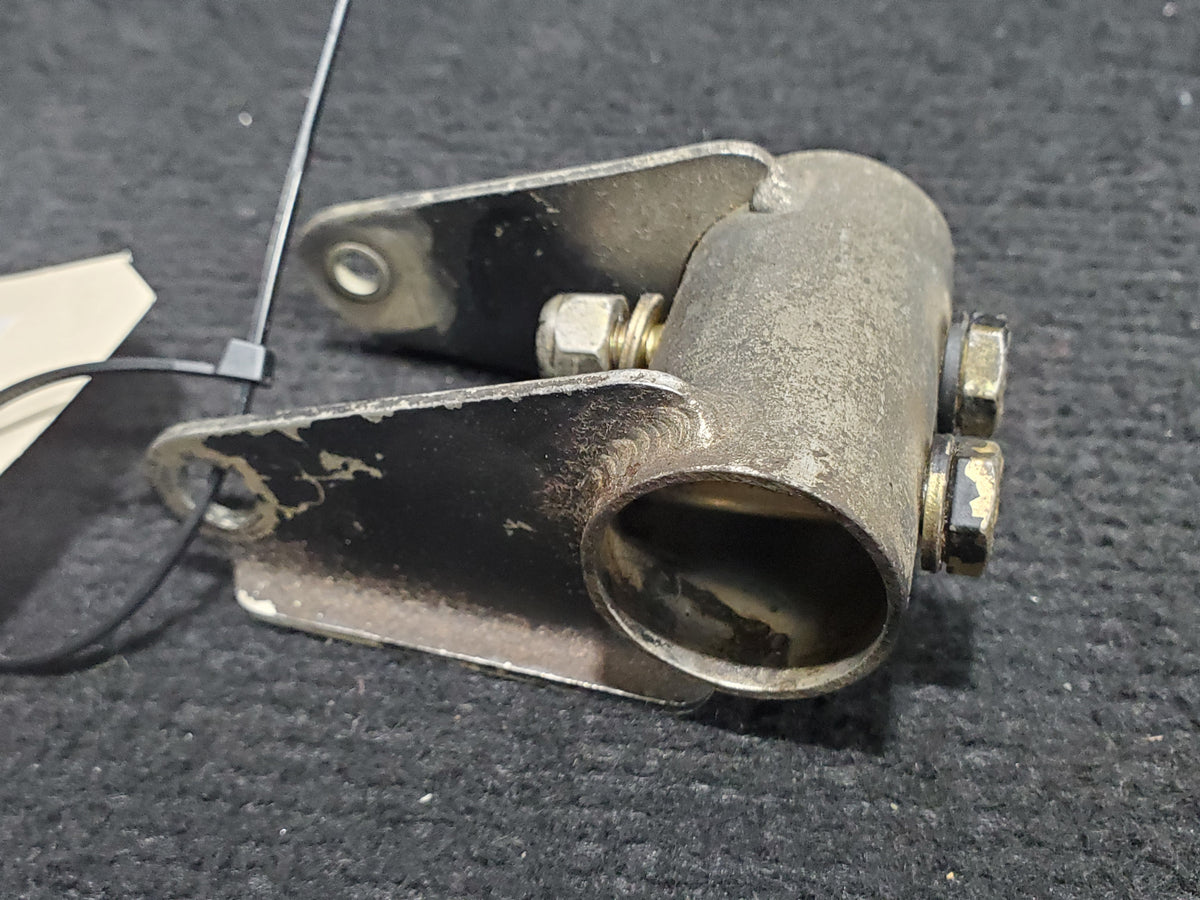 Torque Arms Assembly - Cessna - OO-SEX