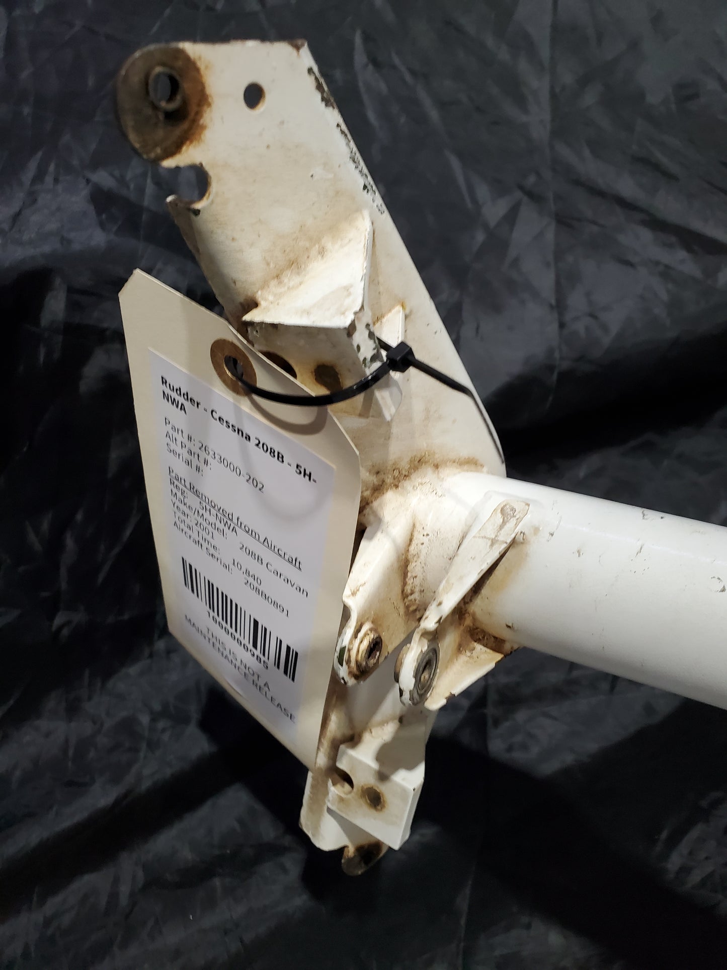 Rudder - Cessna 208B - 5H-NWA