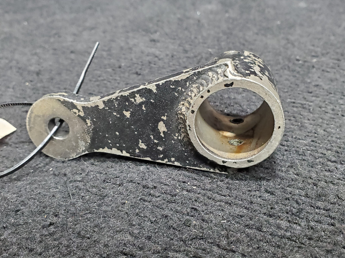 Forward Arm Assembly - Cessna - OO-SEX