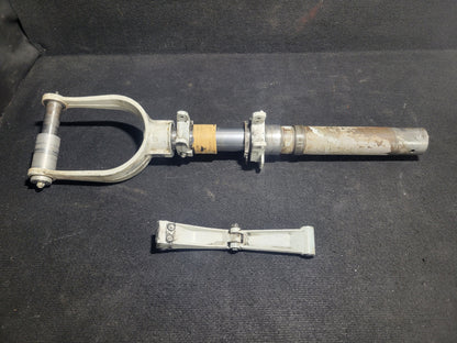 Nose Gear Shock Strut Assy - C-GROC