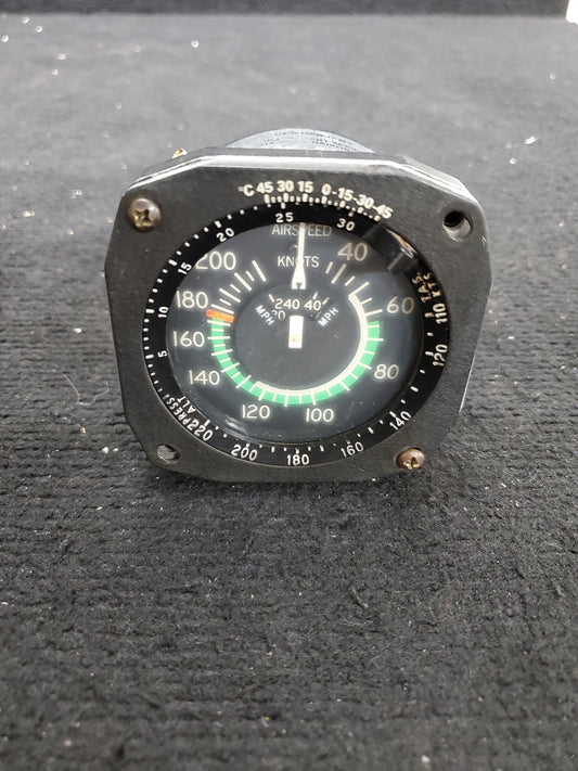 Airspeed Indicator - Sigma Tek - 5Y-ZBW