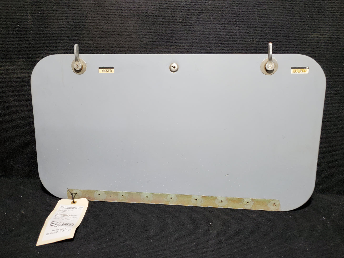 Cargo Pod Door Assy - CTR AFT - Cessna 208B - 5H-NWA