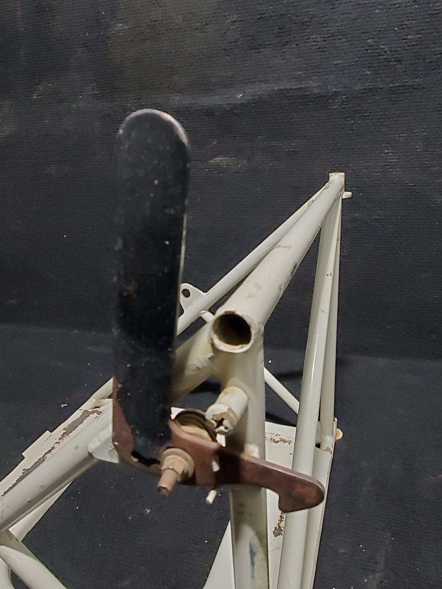 Battery Box Support - Cessna - 5Y-ZBW