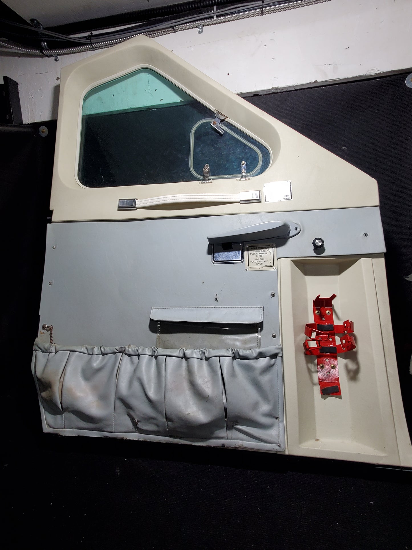 Crew Door - LH - Cessna - OO-SEX