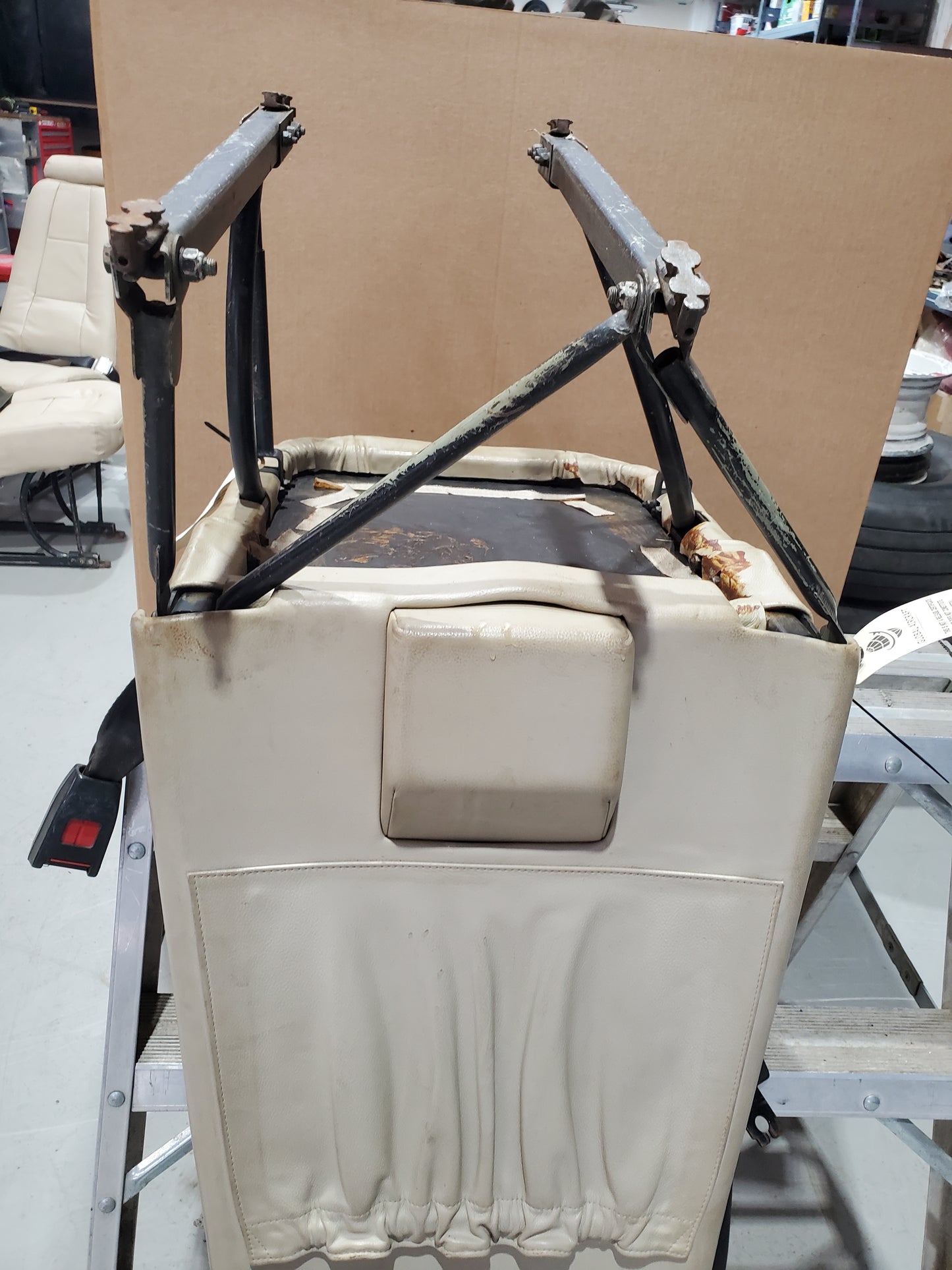 Seat Assembly - LH - Cessna 208B Caravan - 5H-TAZ - 3 of 4