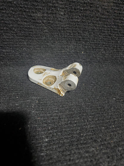 Hinge-Door LH UPR Aft - Cessna - 5Y-ZBW