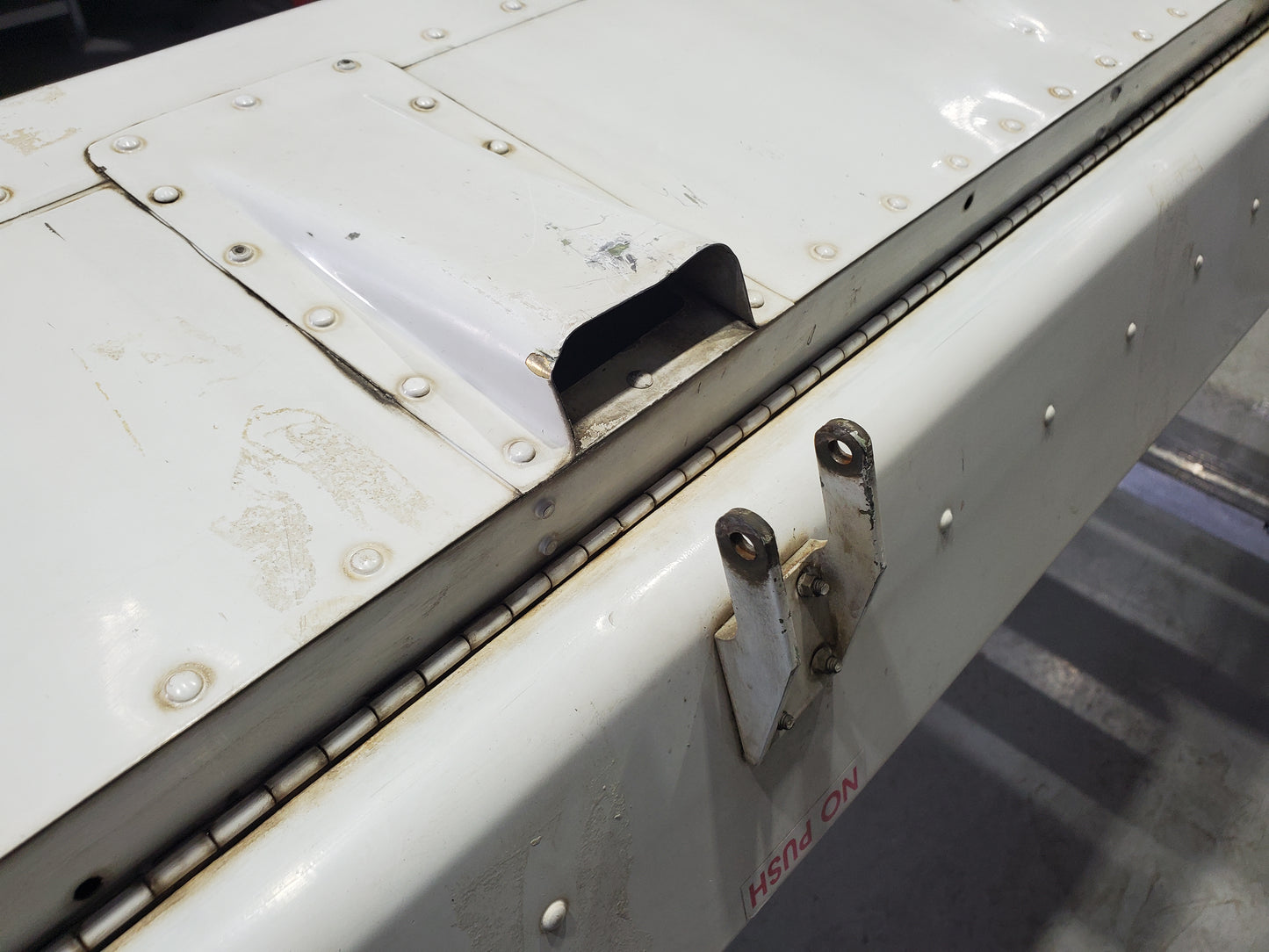 Elevator - RH - Cessna 208B Caravan - 5H-NWA