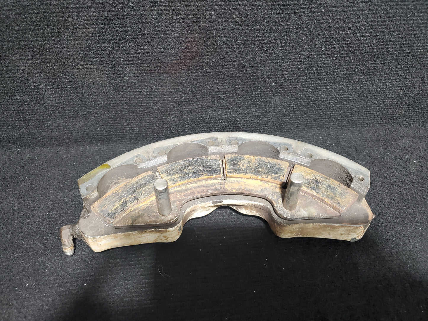 MLG - Brake Caliper - Cessna - 5Y-ZBW