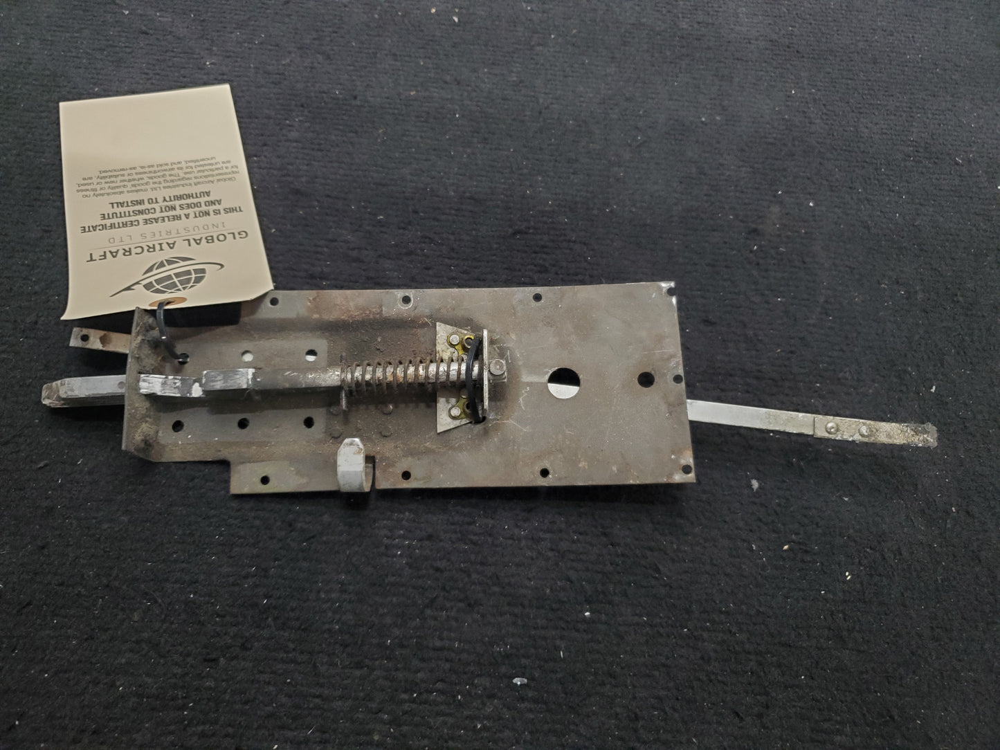 Door Latch Assy - RH - Cessna - C-GQDW