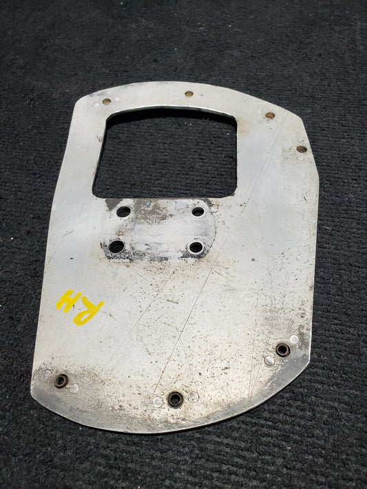 MLG Wheel Fairing Mounting Plate Assy RH - Cessna - C-FWOK