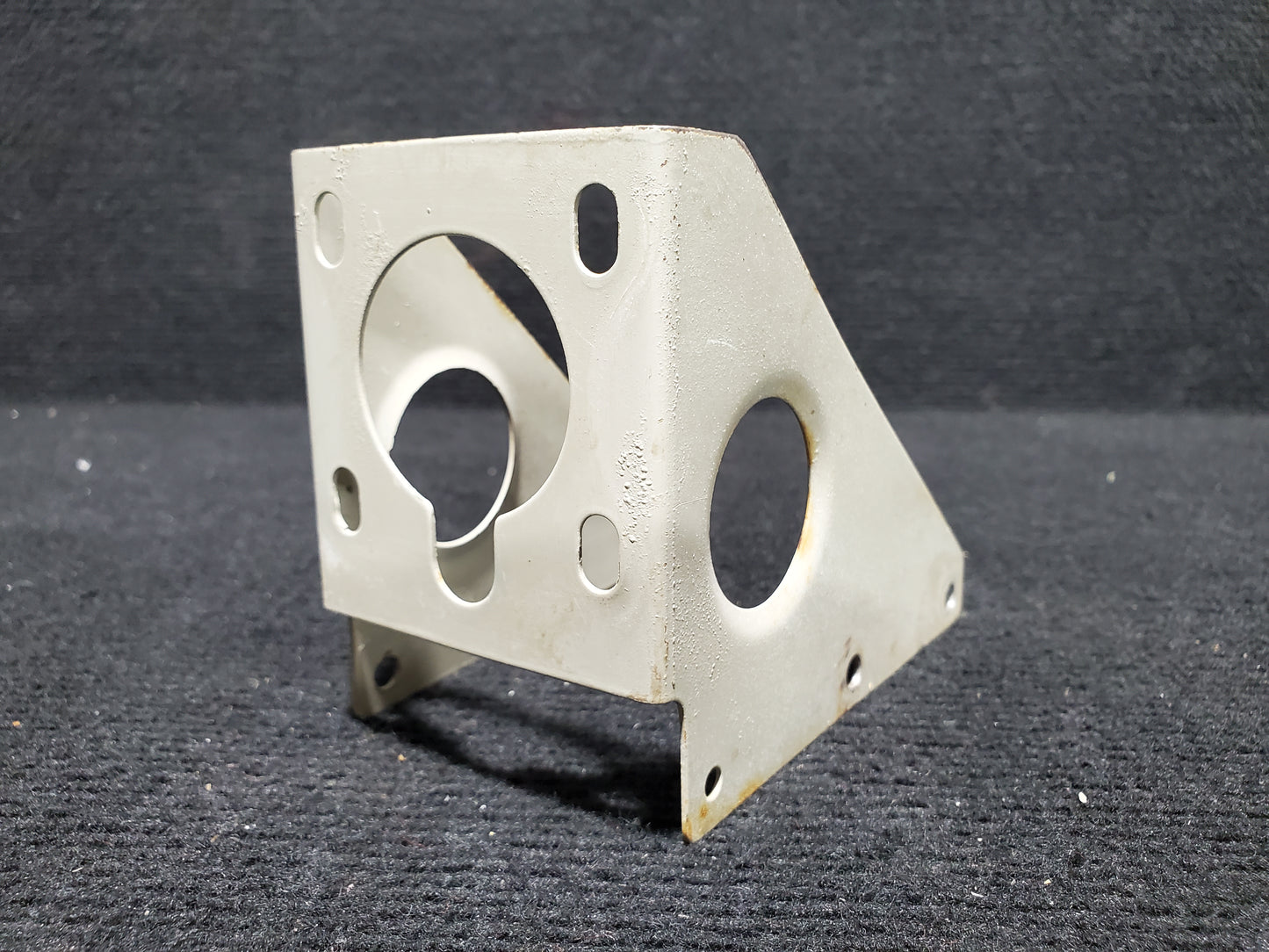 Fuel Filter Bracket - Cessna - 5Y-ZBW