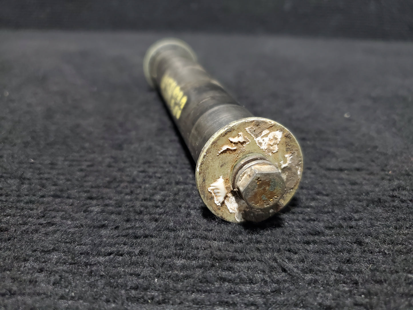 MLG Attach Pin - Cessna - 5H-TAZ