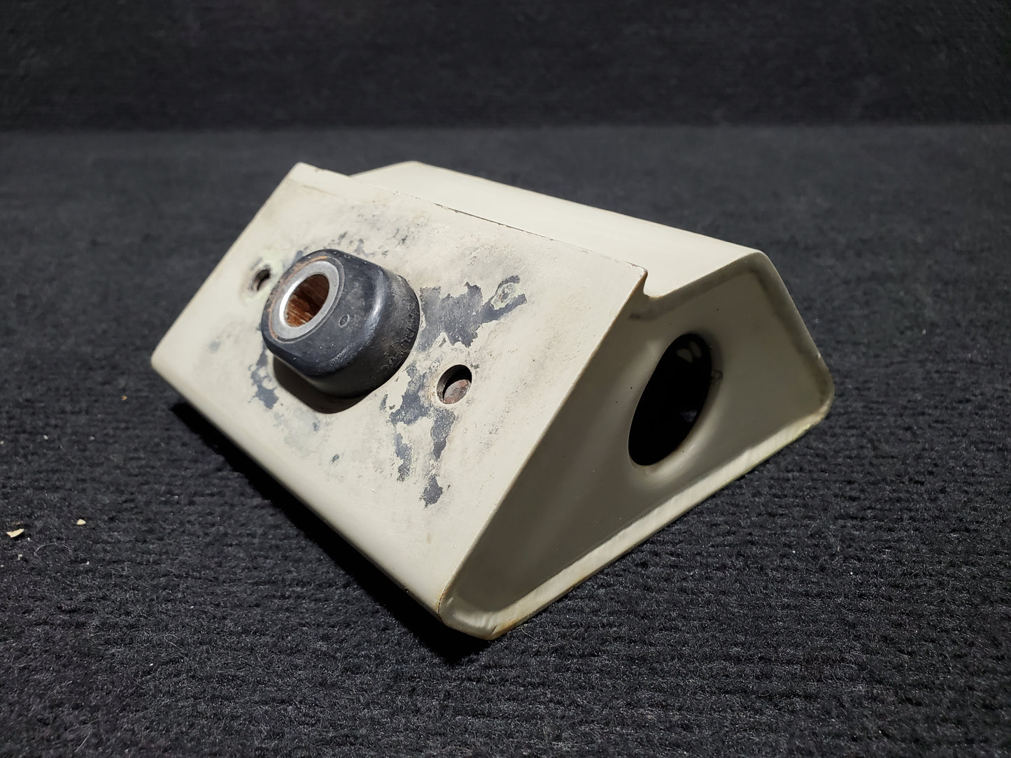Engine Mount Bracket Assy - Lower LH - Cessna - 5Y-ZBW