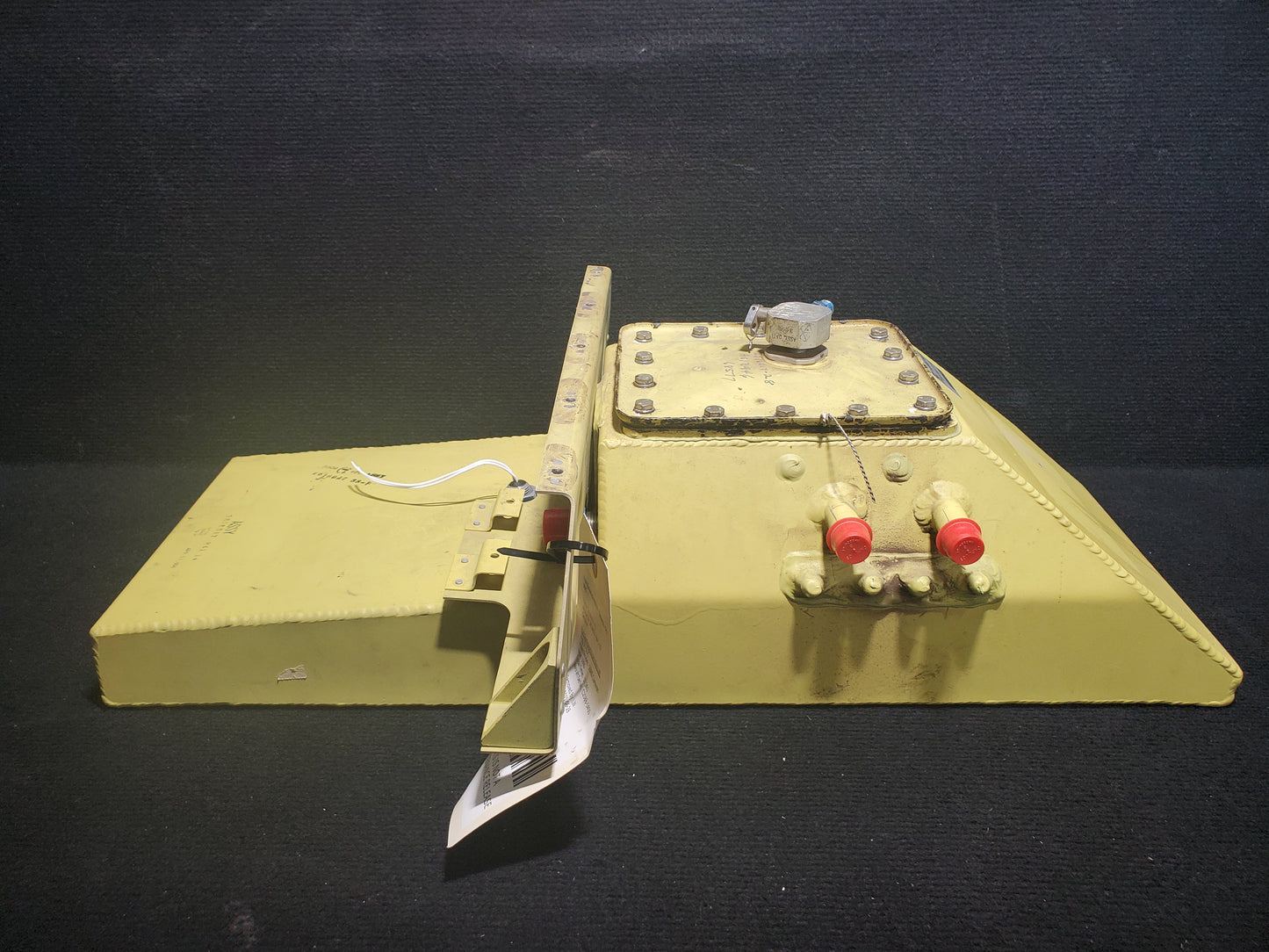 Fuel Reservoir Assy - Cessna - 5Y-BUC