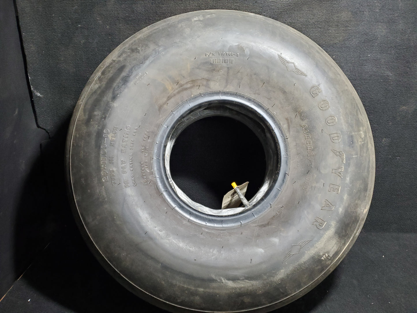 Tire - Goodyear - 29x11.00-10 - 5Y-ZBW