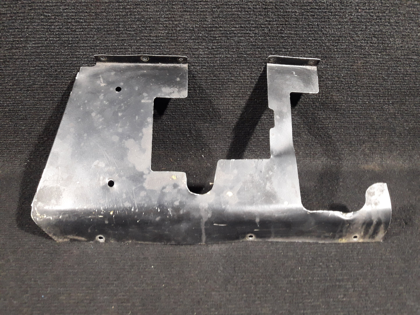 Rudder Bar Shield LH - Cessna - C-FFTB