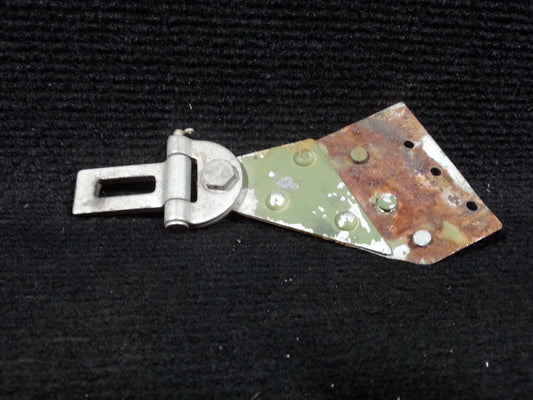 Rear Seat Belt Latch Assy - Cessna - C-FCDN